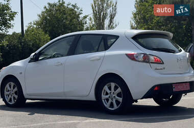 Хэтчбек Mazda 3 2010 в 