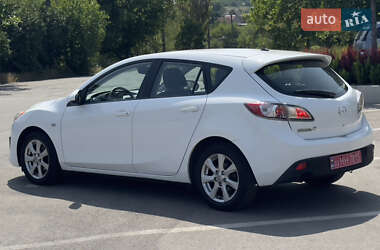 Хэтчбек Mazda 3 2010 в 