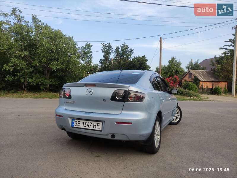 Седан Mazda 3 2007 в Первомайске
