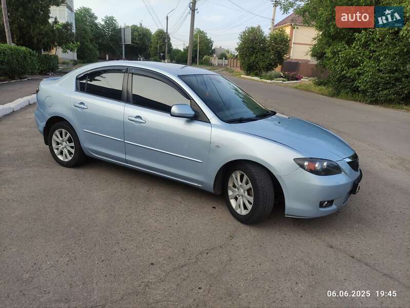 Седан Mazda 3 2007 в Первомайске