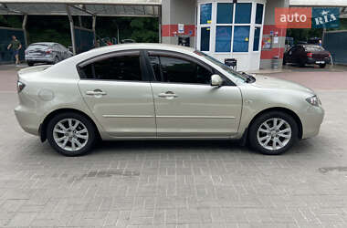 Седан Mazda 3 2007 в 