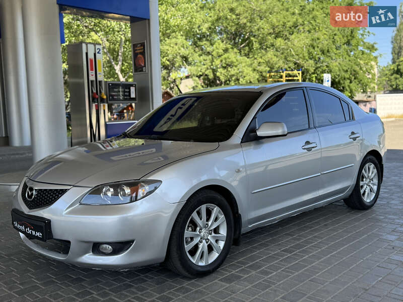 Седан Mazda 3 2005 в Николаеве