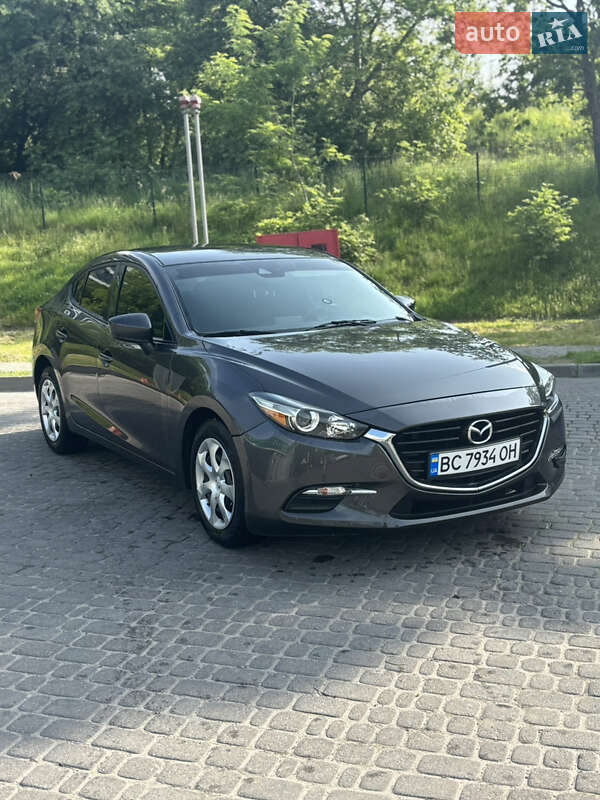 Седан Mazda 3 2017 в 