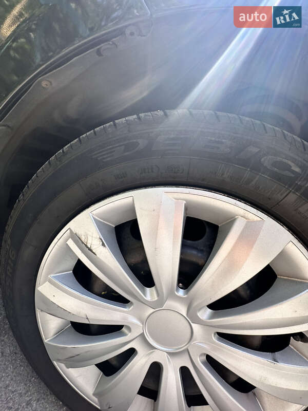 Седан Mazda 3 2013 в Днепре