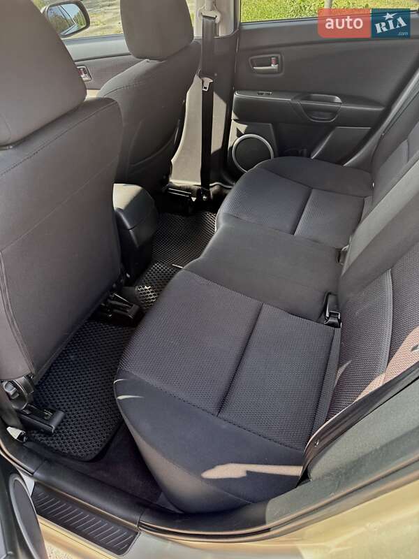 Седан Mazda 3 2006 в Киеве