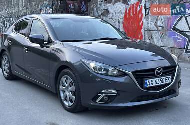 Седан Mazda 3 2015 в 
