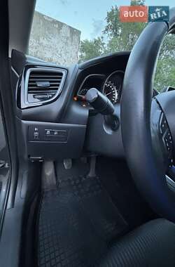 Седан Mazda 3 2015 в 