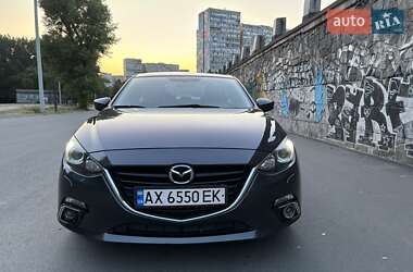 Седан Mazda 3 2015 в 