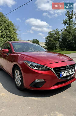 Седан Mazda 3 2016 в 
