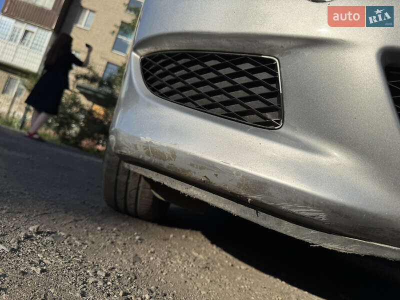 Хэтчбек Mazda 3 2003 в Славянске