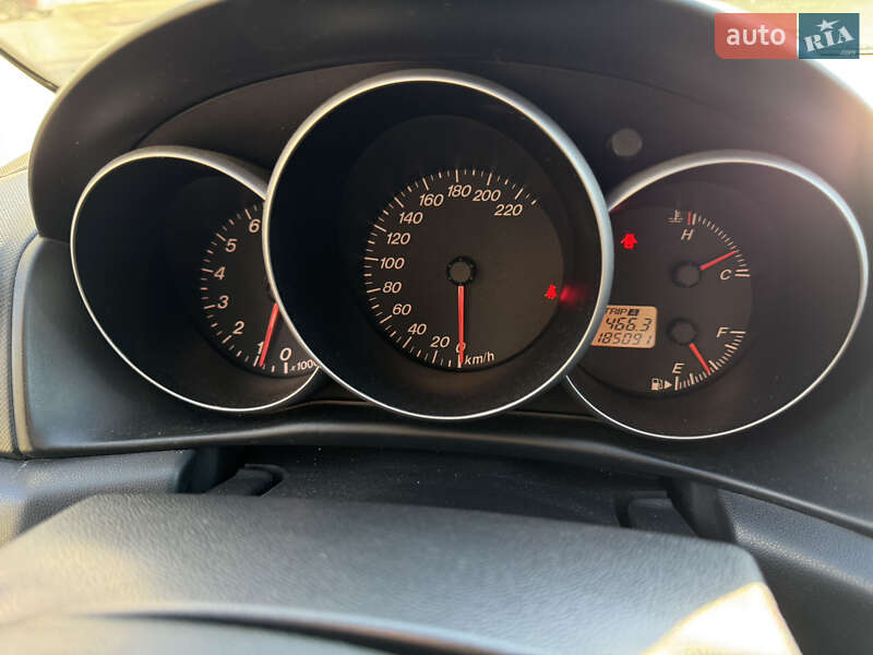 Хэтчбек Mazda 3 2003 в Славянске