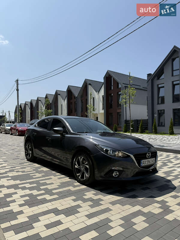 Mazda 3 2016