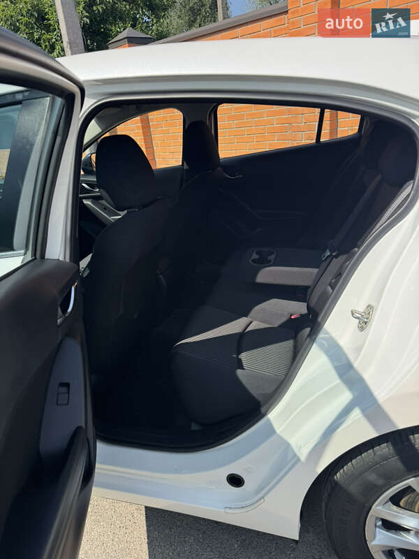 Хэтчбек Mazda 3 2013 в Киеве