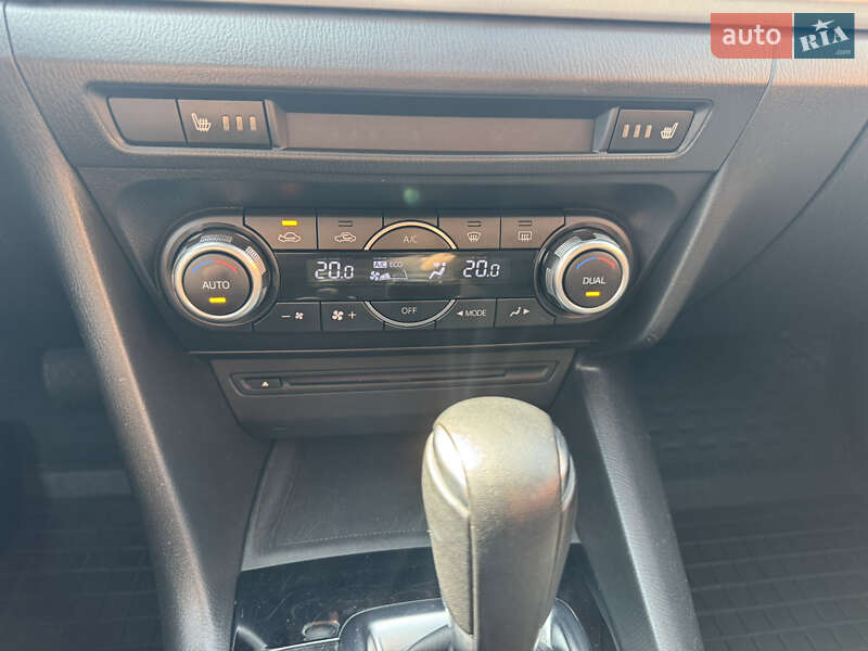 Хэтчбек Mazda 3 2013 в Киеве
