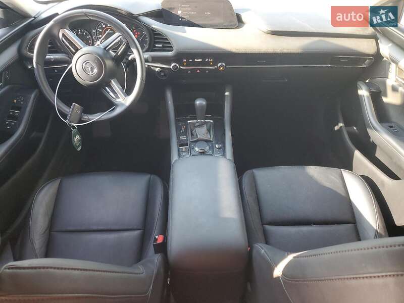 Седан Mazda 3 2019 в Львове