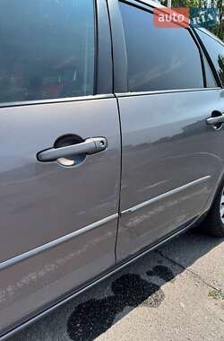 Хэтчбек Mazda 3 2006 в 