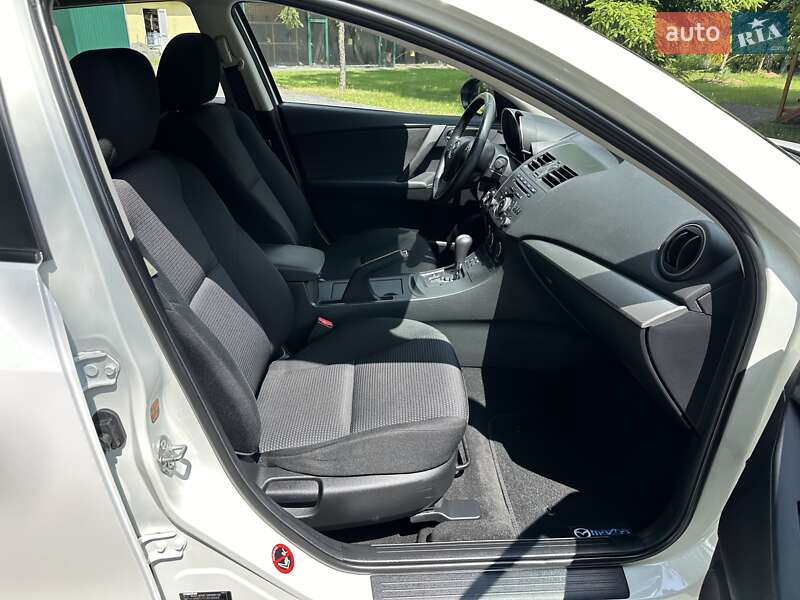 Хетчбек Mazda 3 2011 в Луцьку