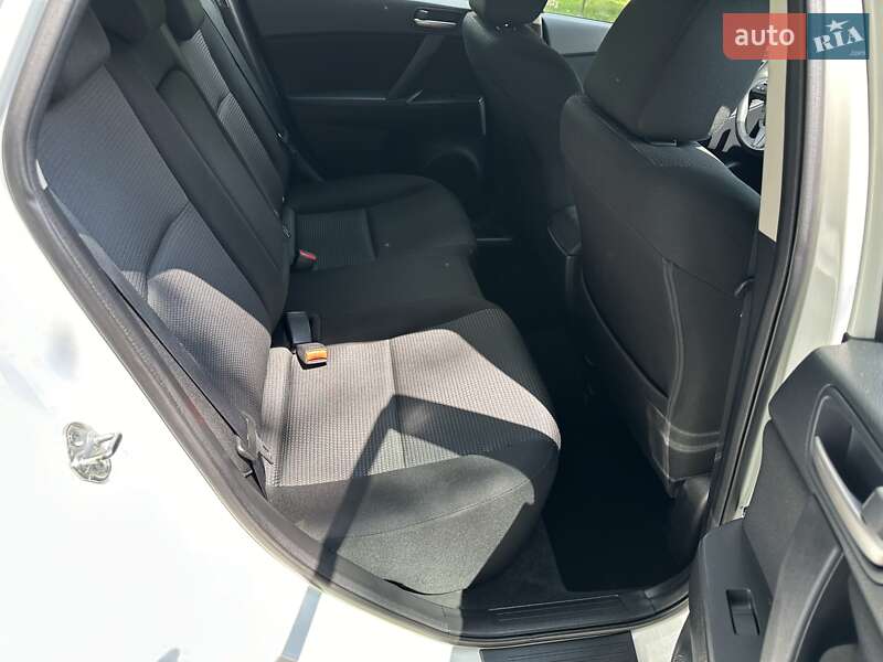 Хетчбек Mazda 3 2011 в Луцьку
