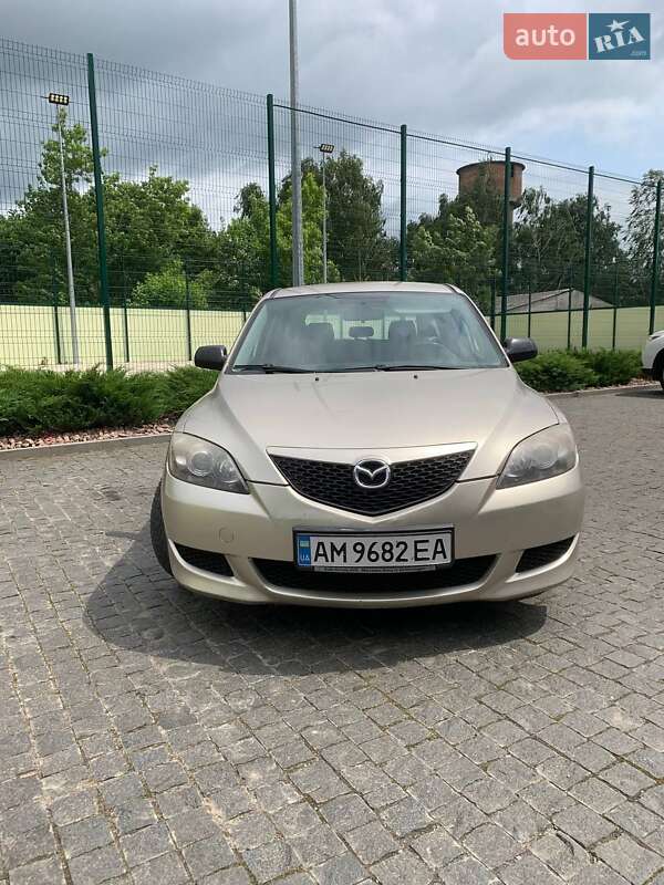 Хетчбек Mazda 3 2005 в Коростишеві
