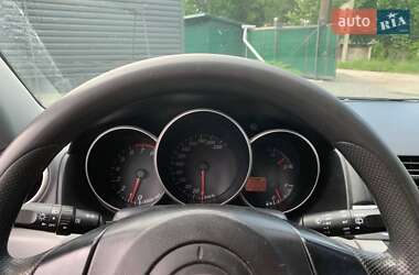 Хетчбек Mazda 3 2005 в Коростишеві