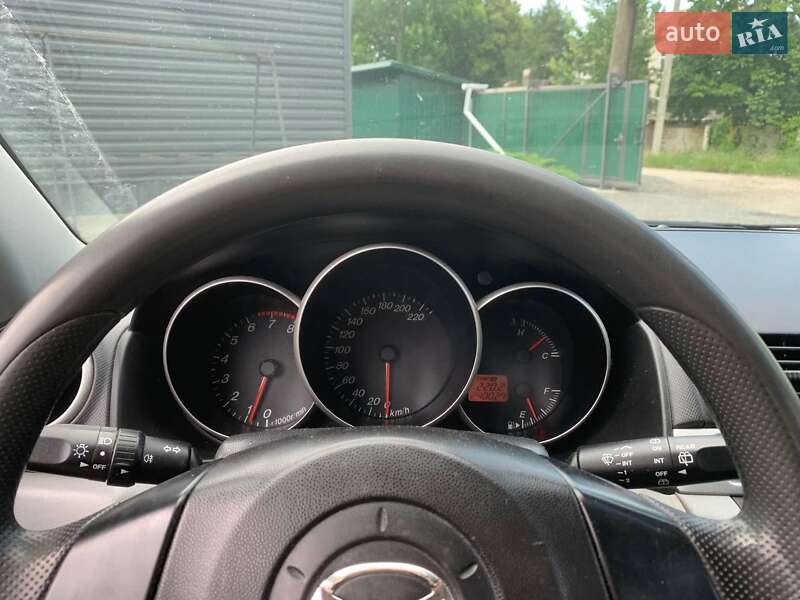 Хетчбек Mazda 3 2005 в Коростишеві