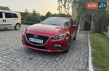 Седан Mazda 3 2015 в Ірпені