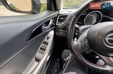 Седан Mazda 3 2015 в 