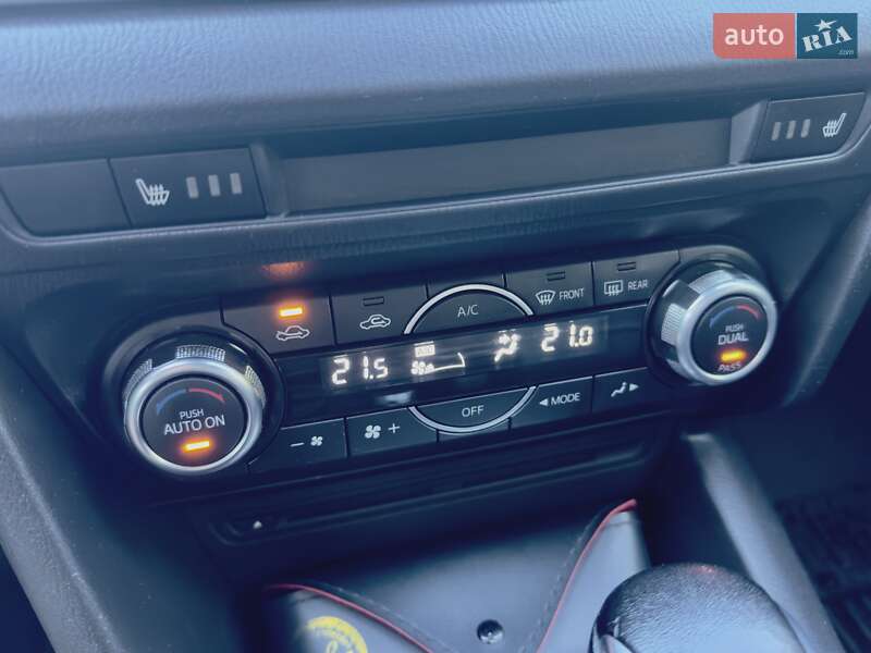 Седан Mazda 3 2015 в Киеве фото 15 Седан Mazda 3 2015 в Киеве