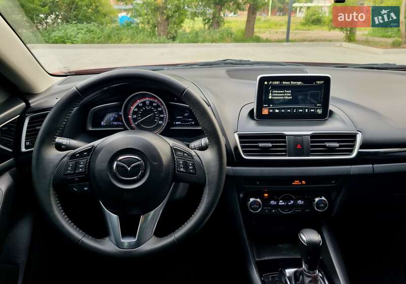 Седан Mazda 3 2013 в Кропивницком