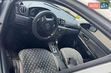 Седан Mazda 3 2006 в 