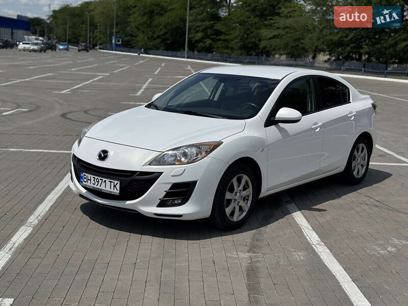 Седан Mazda 3 2011 в Одесі