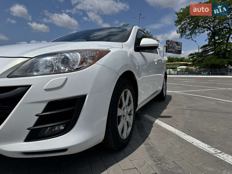 Седан Mazda 3 2011 в Одесі