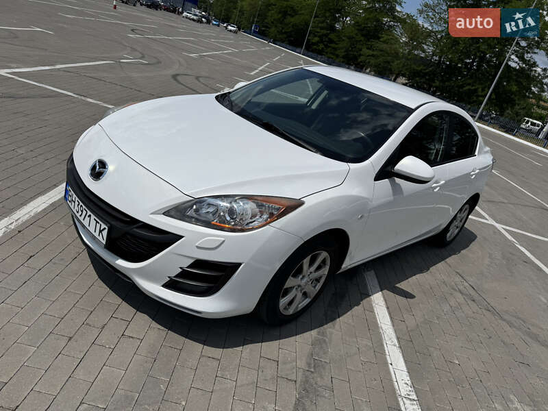 Седан Mazda 3 2011 в Одесі
