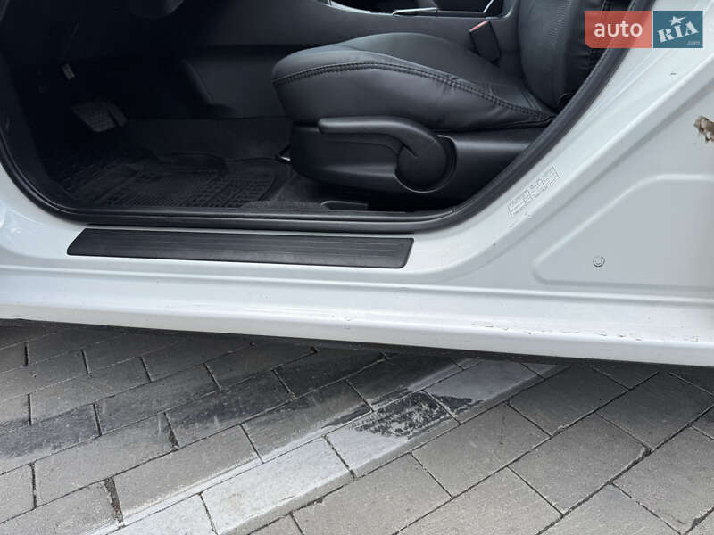 Седан Mazda 3 2011 в Одесі