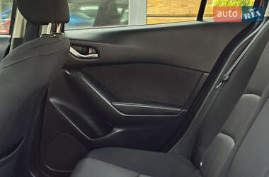 Седан Mazda 3 2013 в 