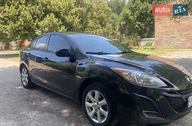 Седан Mazda 3 2010 в 