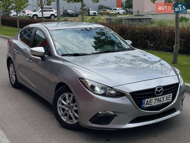 Mazda 3 2016