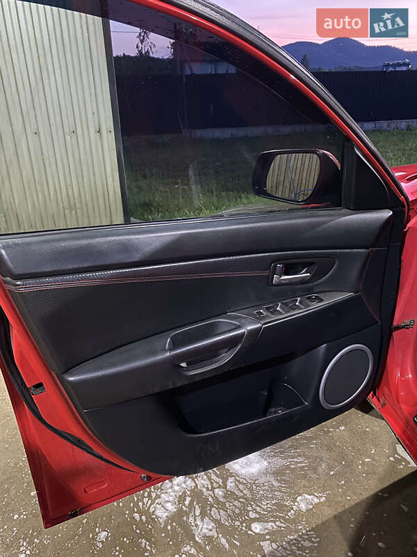 Седан Mazda 3 2006 в Ивано-Франковске