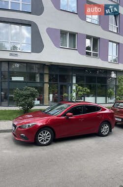 Седан Mazda 3 2016 в Львове