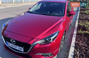 Седан Mazda 3 2018 в 