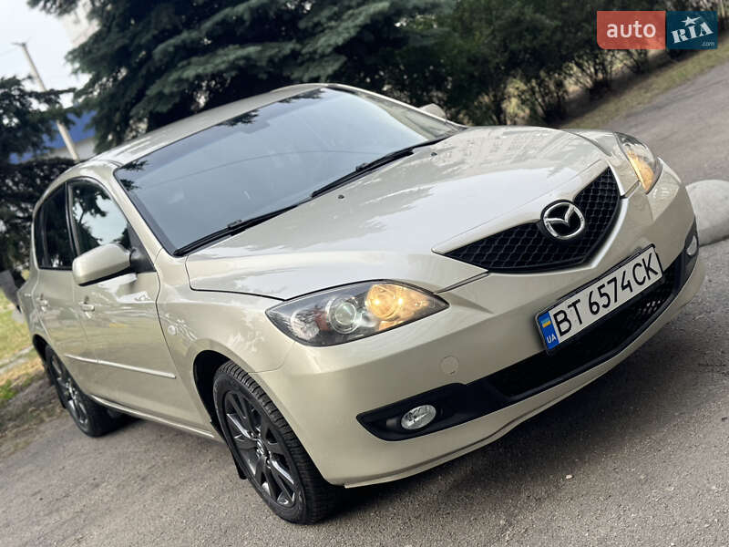 Хэтчбек Mazda 3 2008 в Днепре