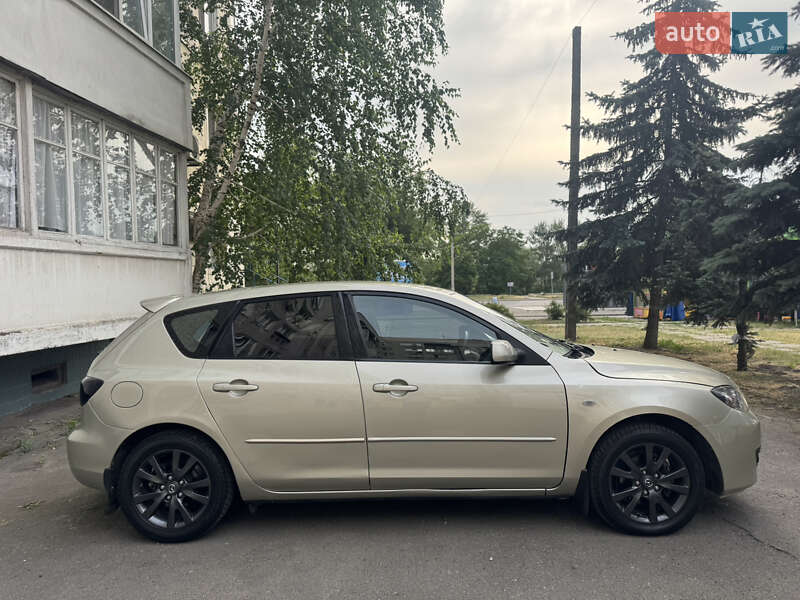 Хэтчбек Mazda 3 2008 в Днепре