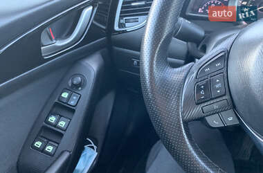 Седан Mazda 3 2014 в 