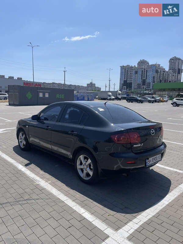 Седан Mazda 3 2004 в Одессе