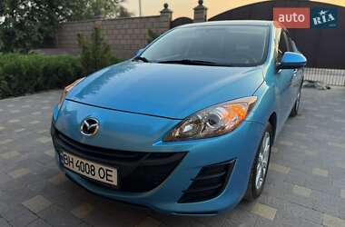 Седан Mazda 3 2011 в 
