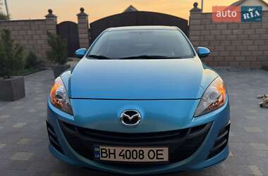 Седан Mazda 3 2011 в 