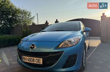 Седан Mazda 3 2011 в 