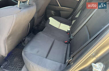Хэтчбек Mazda 3 2010 в 