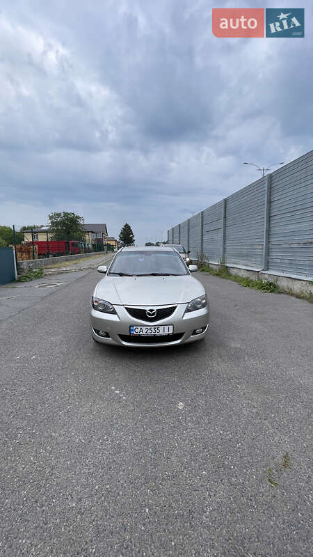 Седан Mazda 3 2007 в 