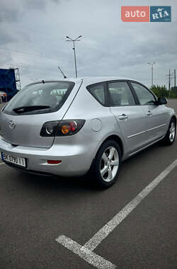 Хэтчбек Mazda 3 2006 в 